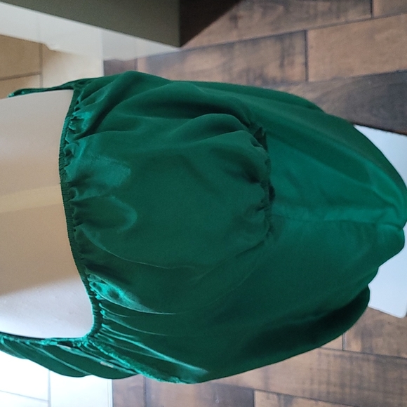Le Chateau green silk peasants blouse. SZ Sm - Picture 3 of 10